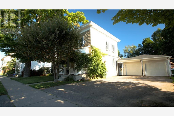 361 MARY STREET, Pembroke