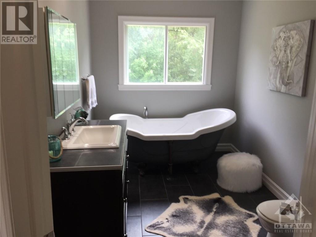 Listing 1349291 - Large Photo # 12