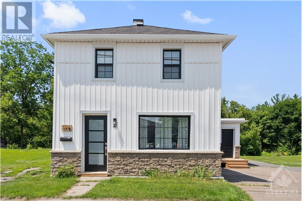 119 DANIEL STREET S, Arnprior