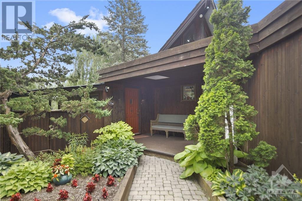 Listing 1349919 - Large Photo # 1