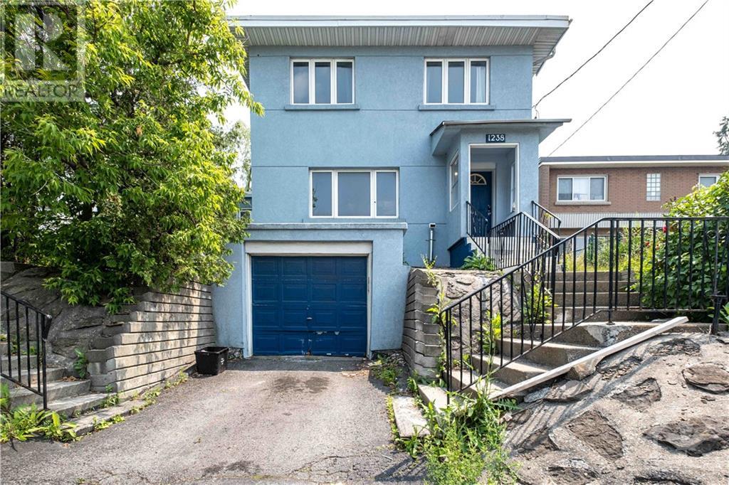 Listing 1350750 - Large Photo # 1
