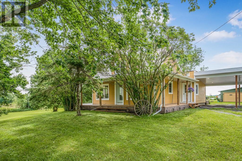 Listing 1350763 - Large Photo # 1