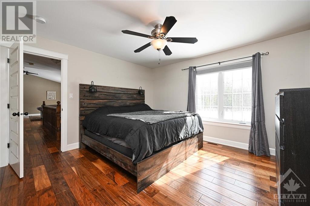 Listing 1351073 - Large Photo # 14