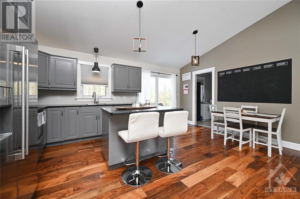 Listing 1351073 - Large Photo # 6