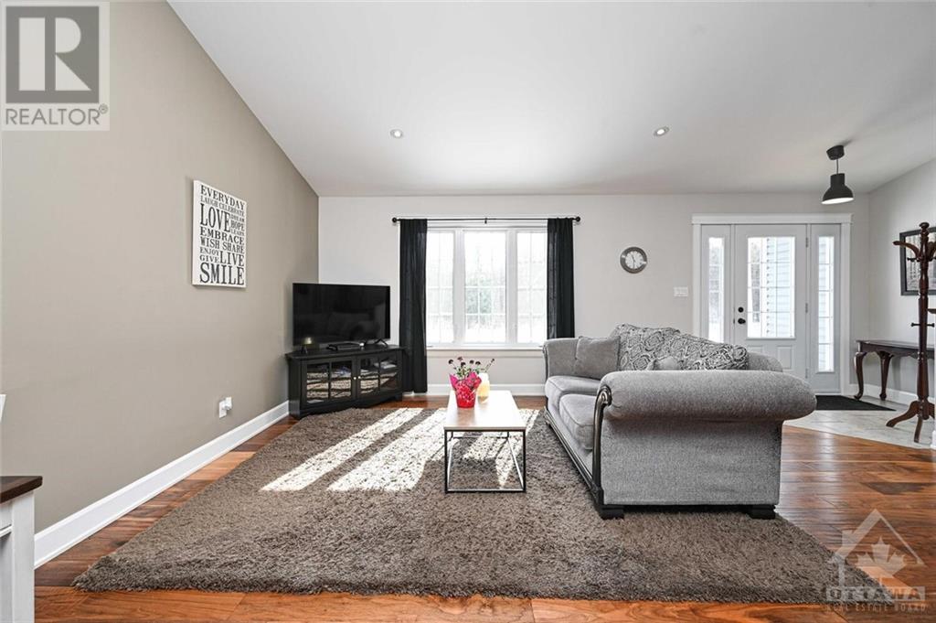 Listing 1351073 - Large Photo # 3