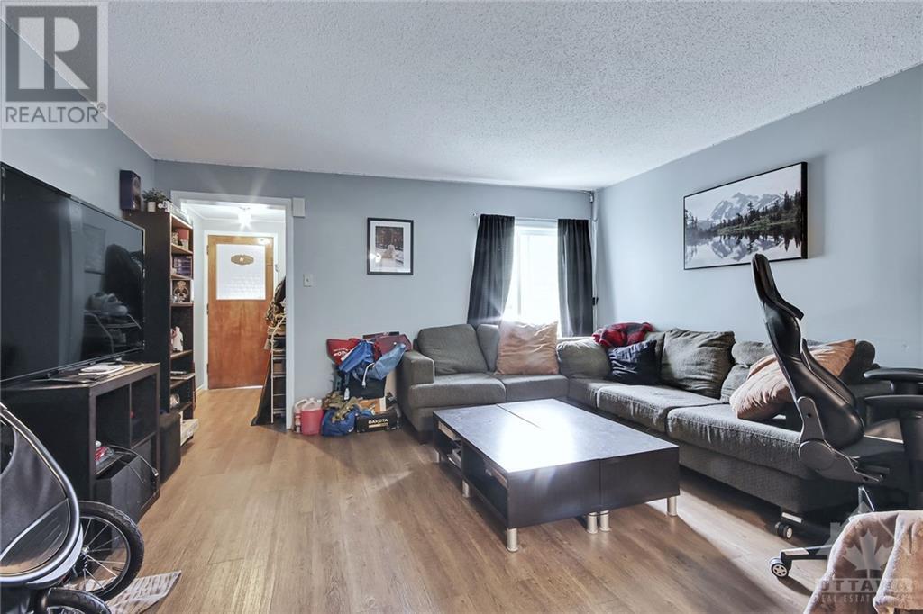 Listing 1351195 - Large Photo # 19