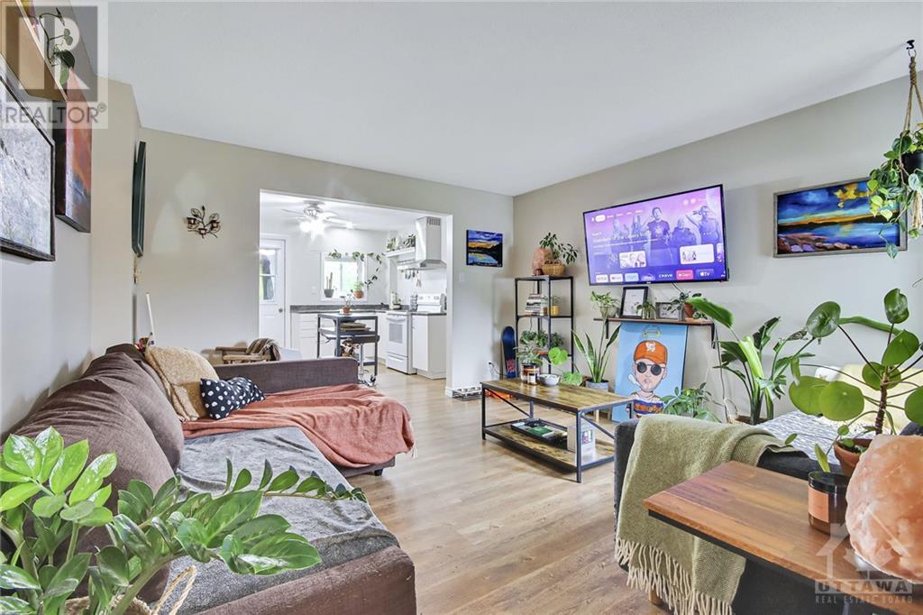 Listing 1351195 - Large Photo # 10