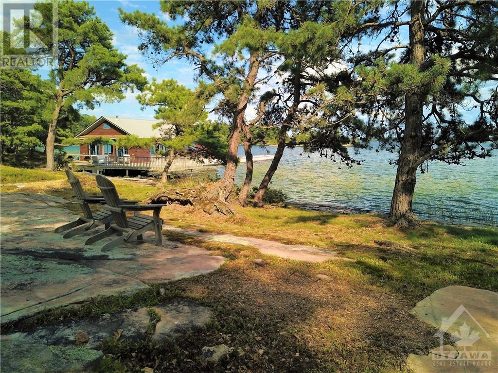 115 E ISLAND