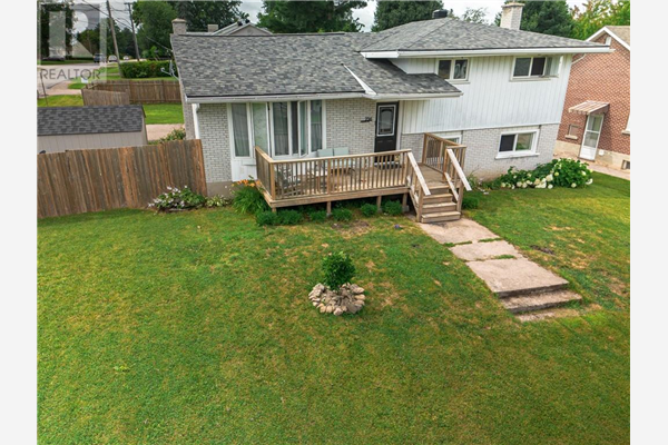 256 CLEMOW AVENUE, Pembroke
