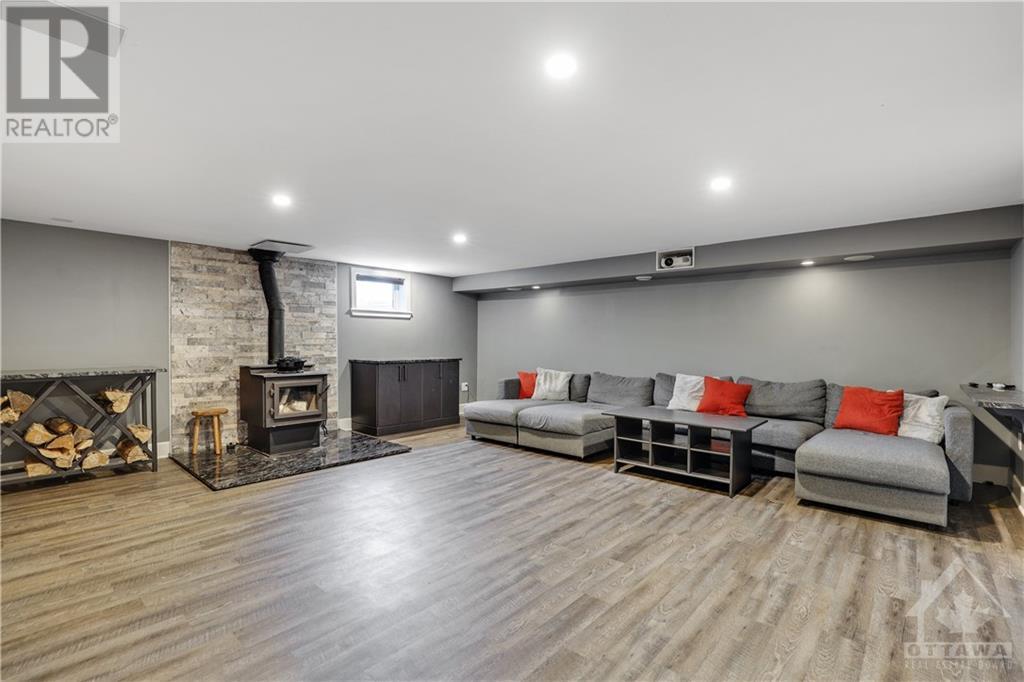 Listing 1351520 - Large Photo # 24