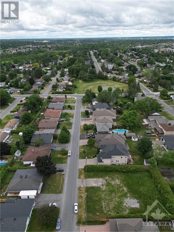 Listing 1351770 - Large Photo # 11