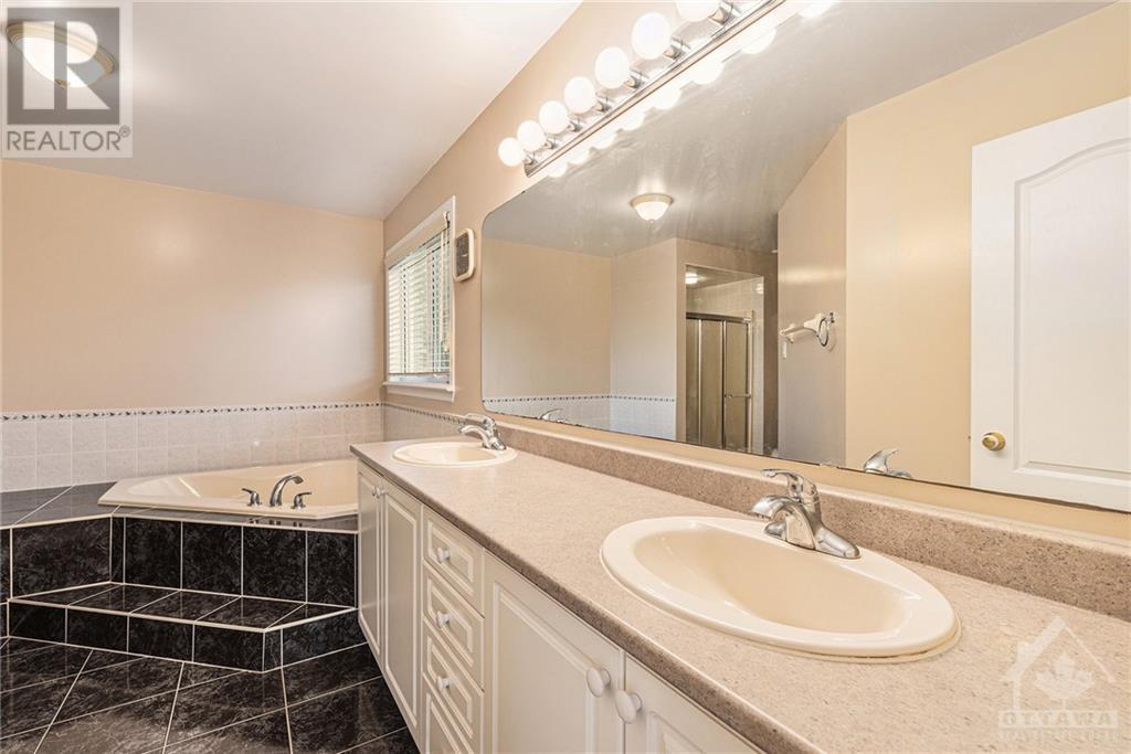 Listing 1351881 - Large Photo # 18
