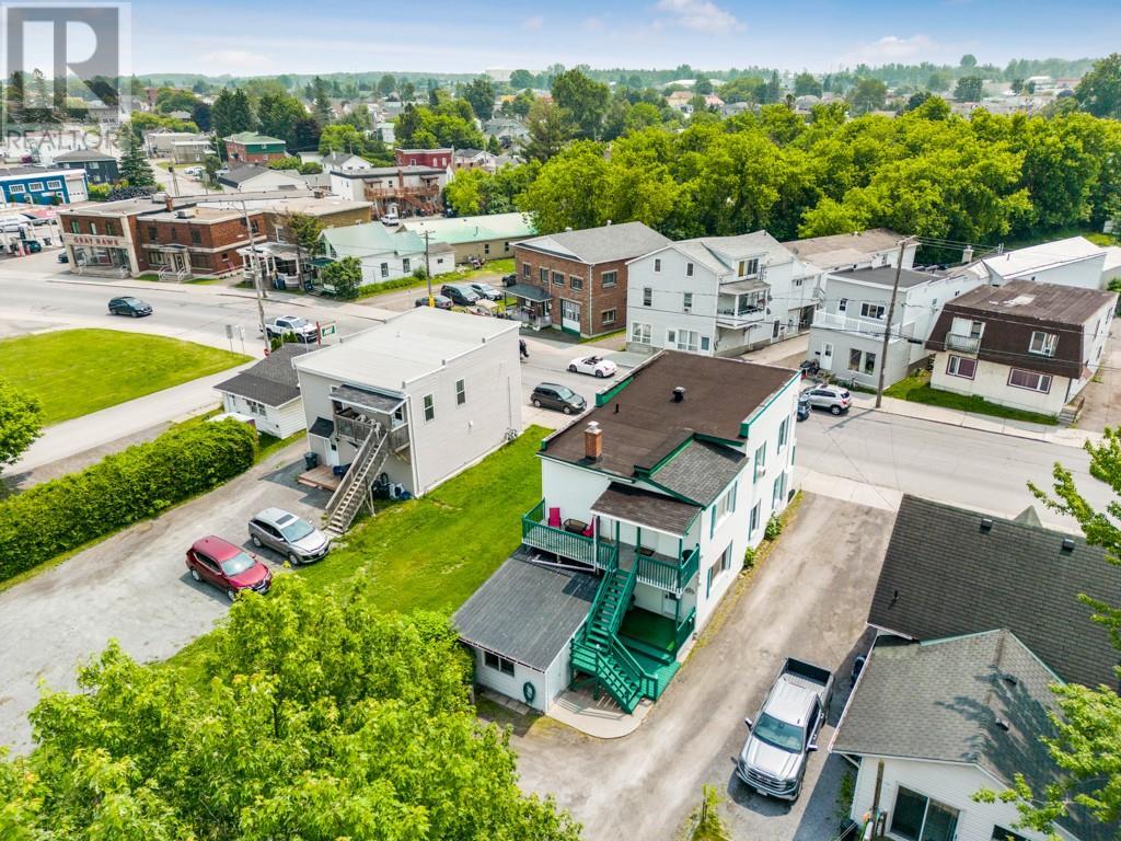 Listing 1352133 - Large Photo # 5