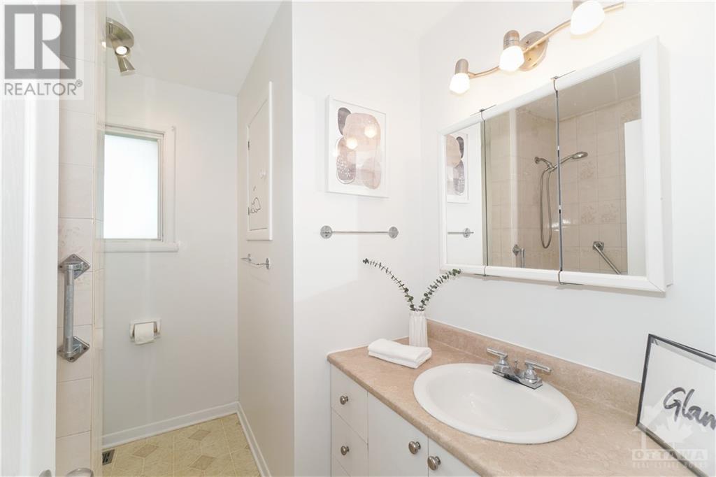 Listing 1352260 - Large Photo # 19