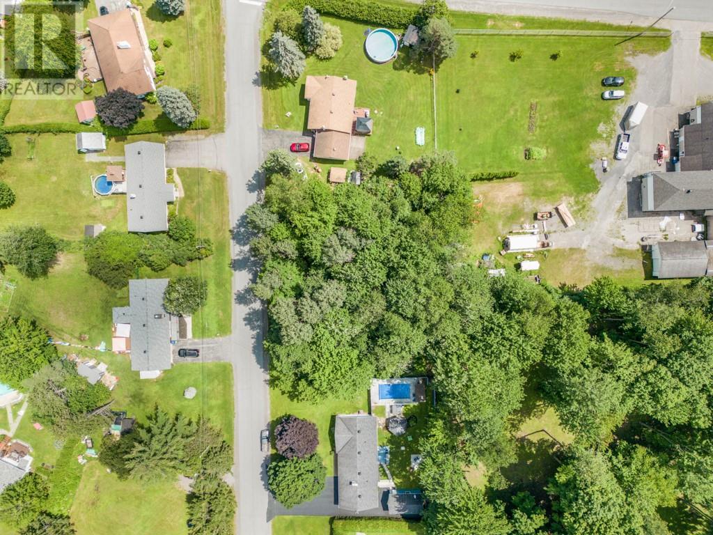 Listing 1352358 - Large Photo # 10