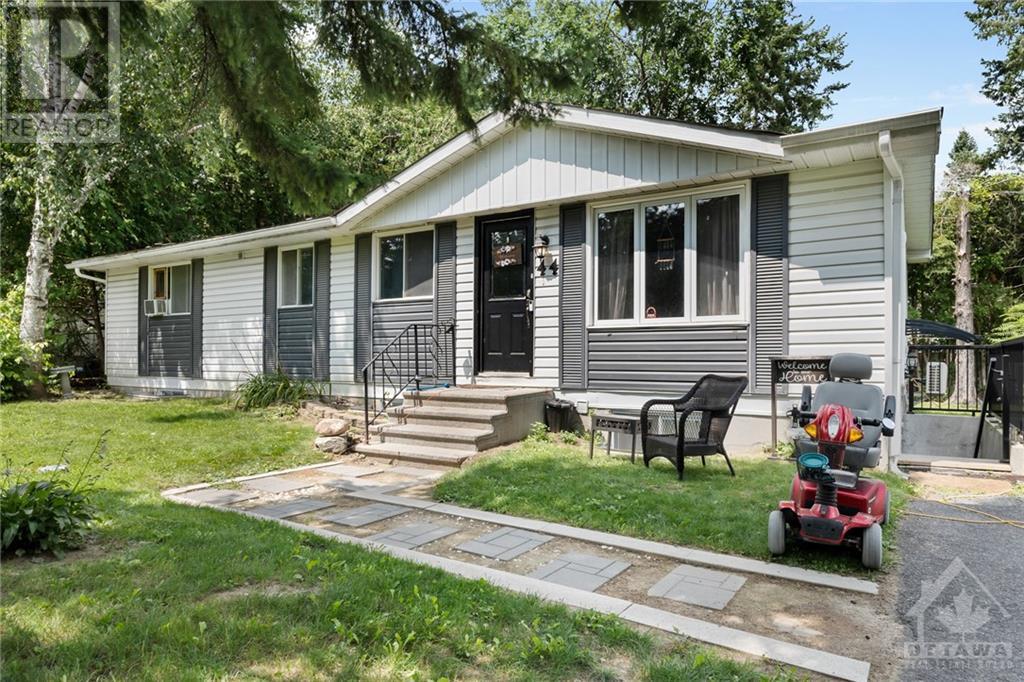 44 LAZY NOL COURT