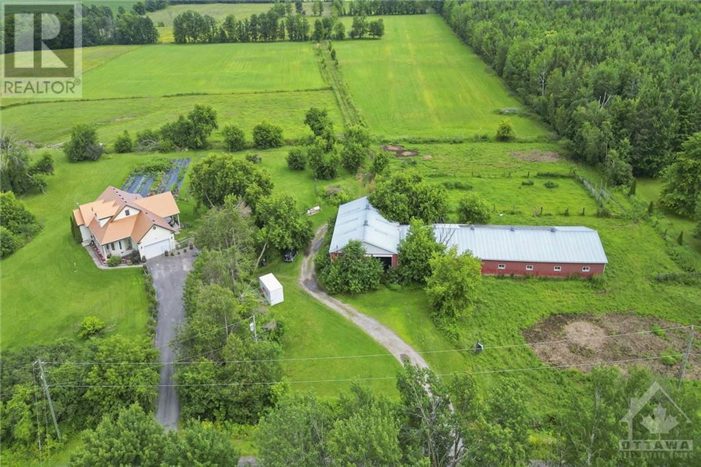 Listing 1352879 - Large Photo # 1