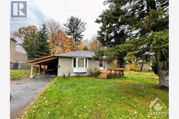 48 VAAN DRIVE, Ottawa