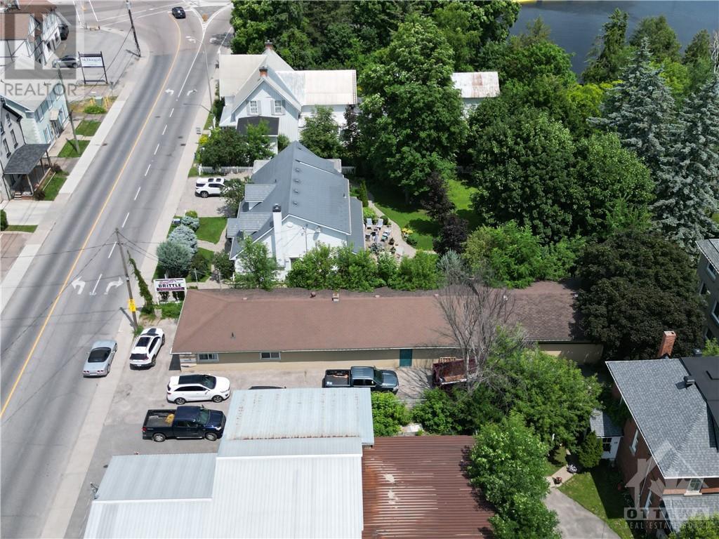 139 DANIEL STREET N