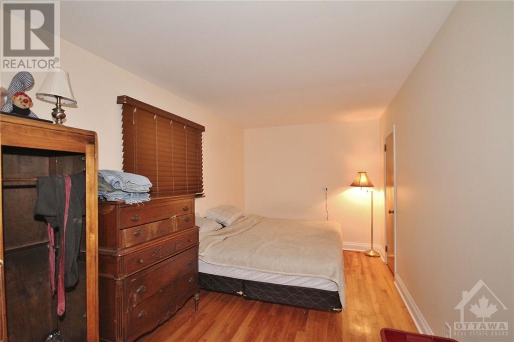 Listing 1353198 - Large Photo # 11