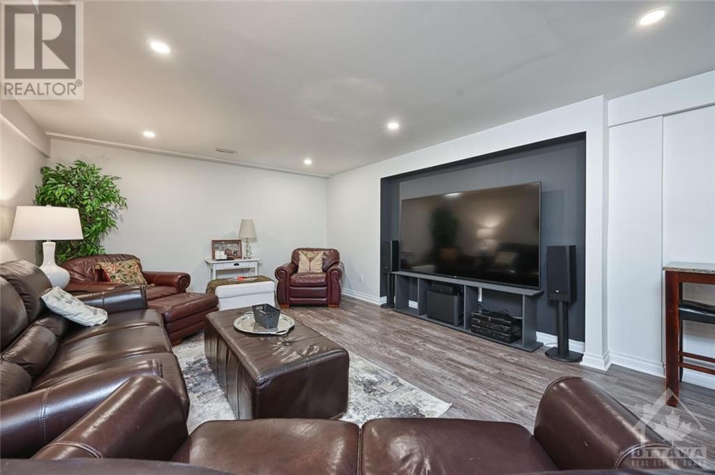 874 PERCIVAL CRESCENT