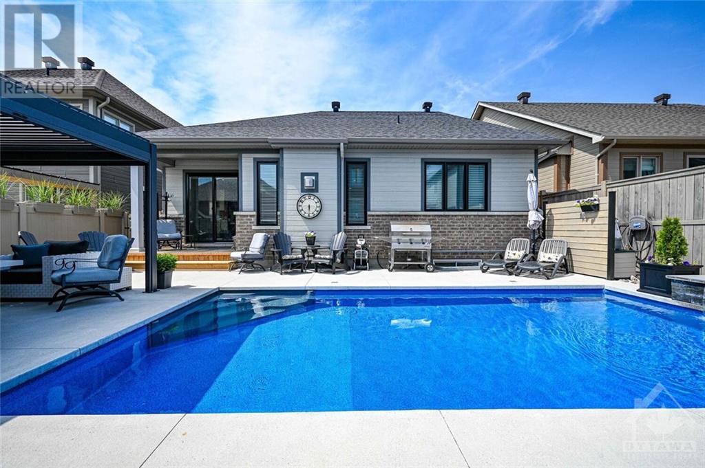 874 PERCIVAL CRESCENT