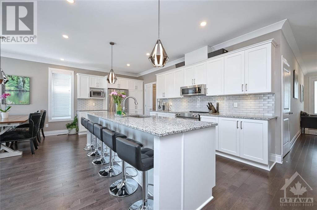 874 PERCIVAL CRESCENT