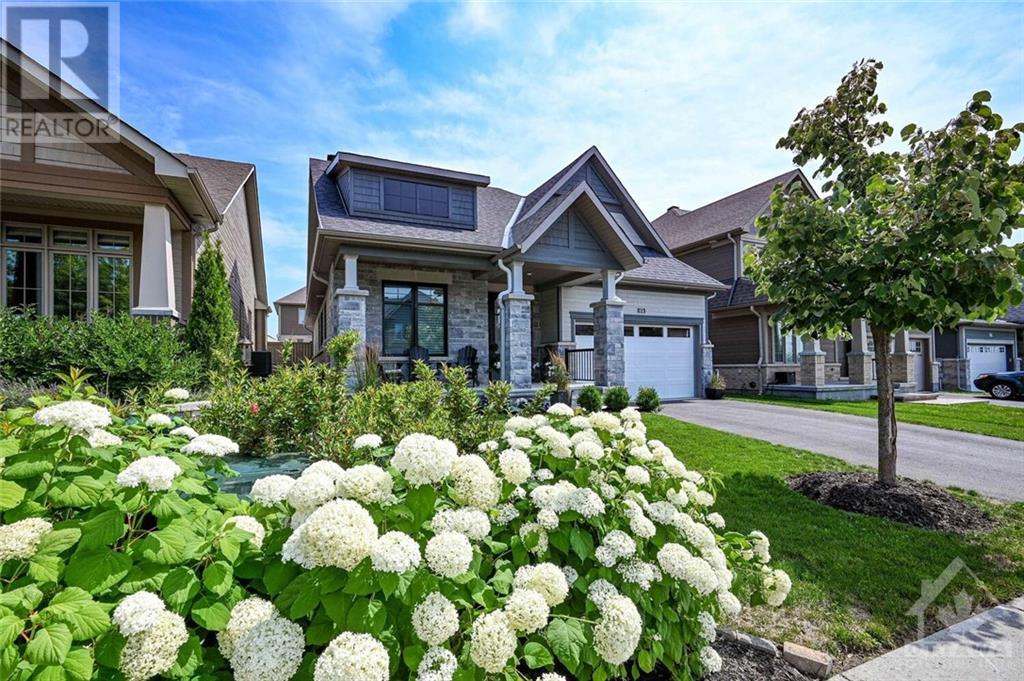 874 PERCIVAL CRESCENT