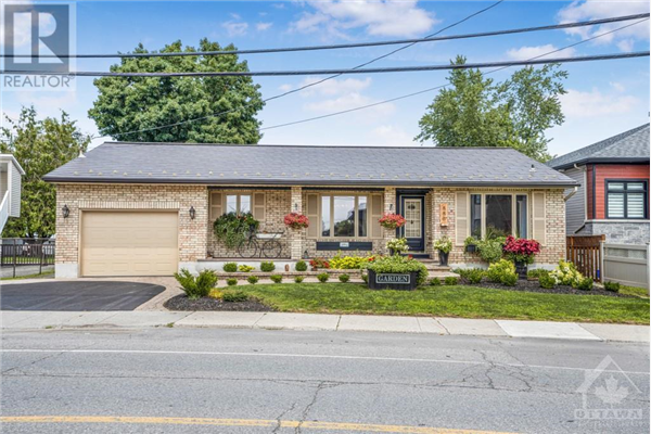 886 LAURIER STREET, Rockland