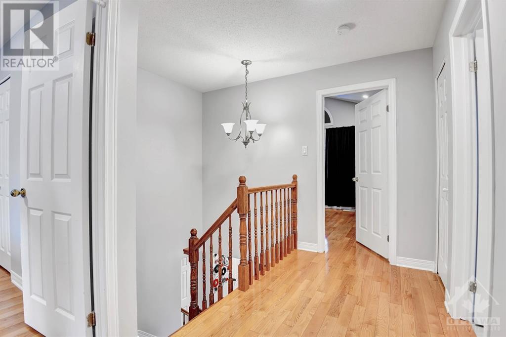 Listing 1353688 - Large Photo # 19