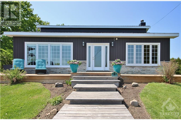 370 RIDEAU RIVER ROAD, Merrickville