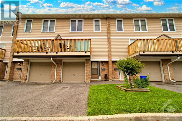 284 DALEHURST DRIVE UNIT#D, Ottawa