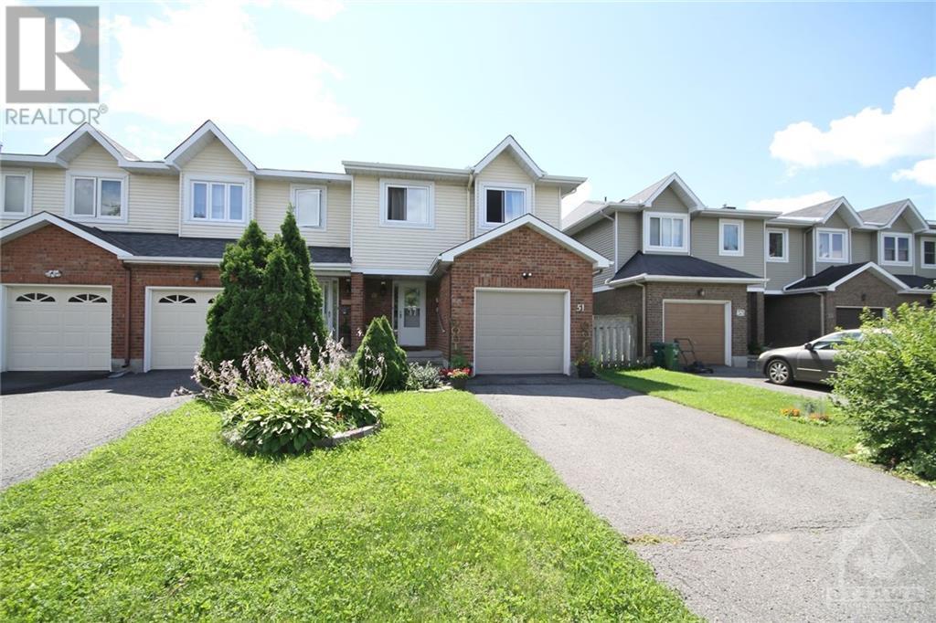 Listing 1354067 - Large Photo # 1
