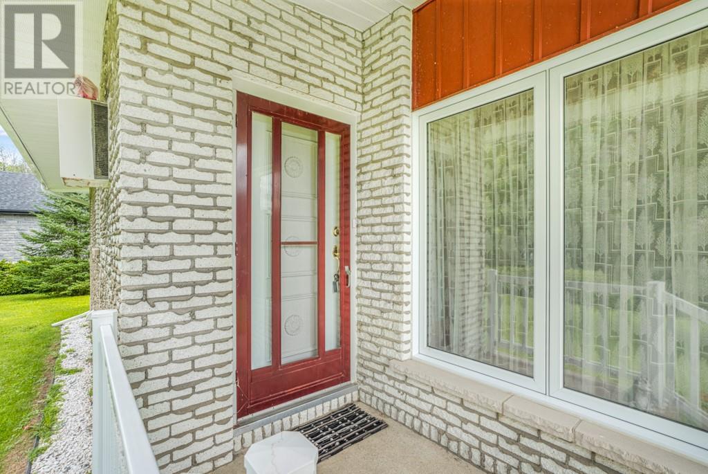 Listing 1354312 - Large Photo # 12