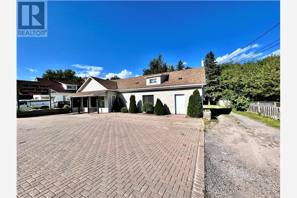 421 BOUNDARY ROAD, Pembroke