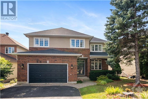 11 SHANNONDOE CRESCENT, Kanata