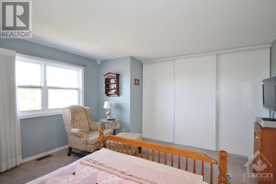 Listing 1354506 - Large Photo # 18