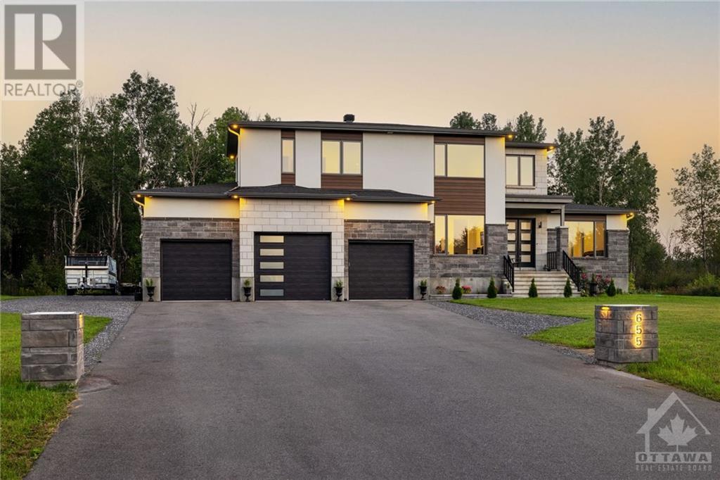 655 BALLYCASTLE CRESCENT