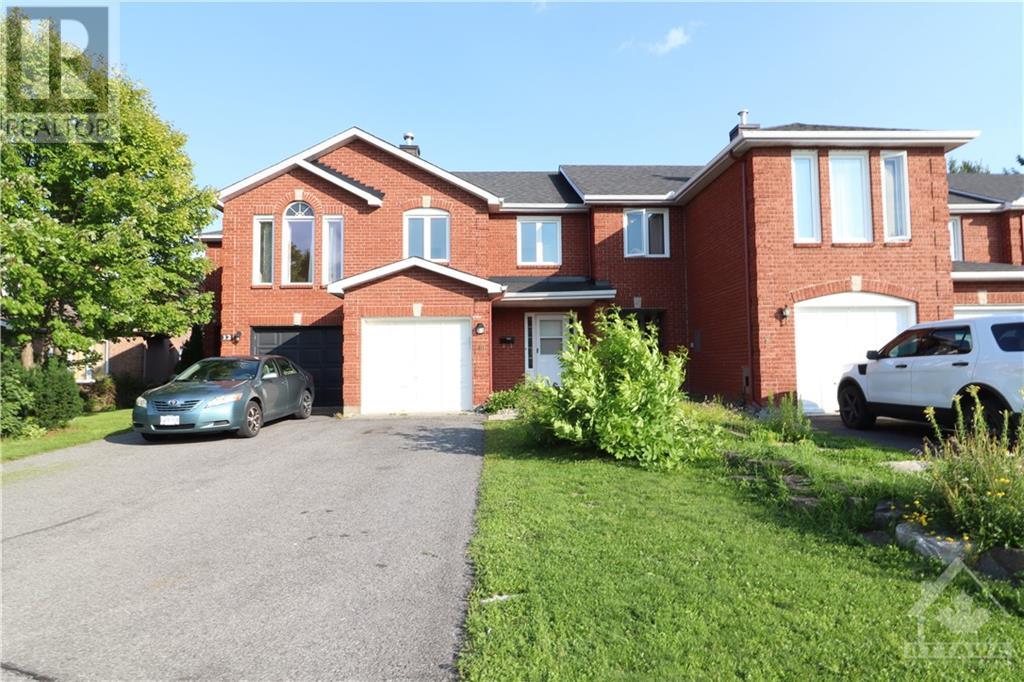 Listing 1354745 - Large Photo # 1
