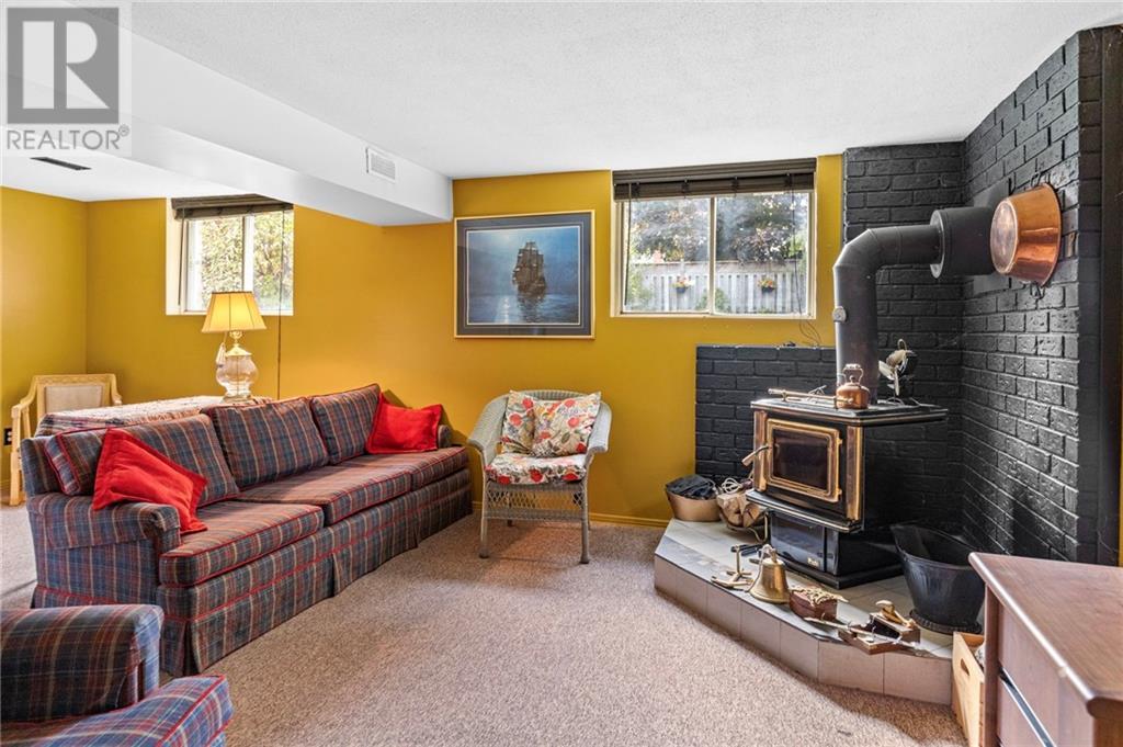 1454 WINDSOR DRIVE