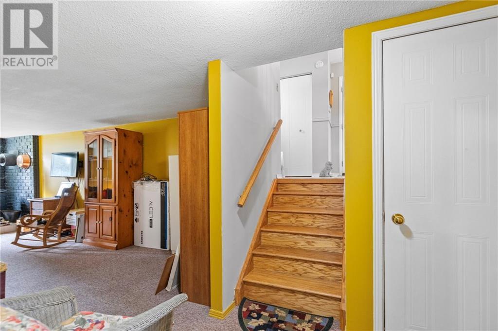 1454 WINDSOR DRIVE