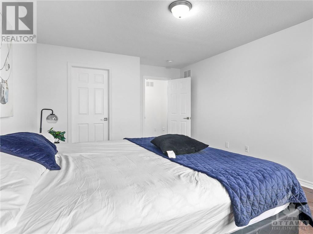 Listing 1355252 - Large Photo # 20
