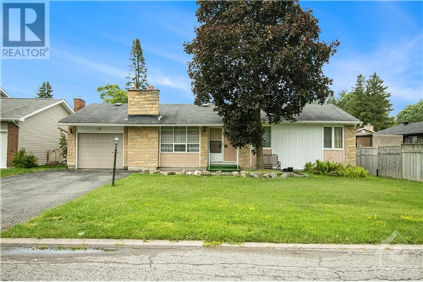 12 BARRHAVEN CRESCENT, Ottawa