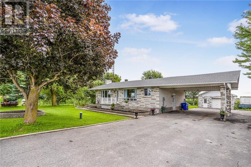 Listing 1355546 - Large Photo # 2