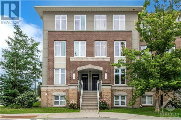 722 CHAPMAN MILLS DRIVE UNIT#A, Ottawa