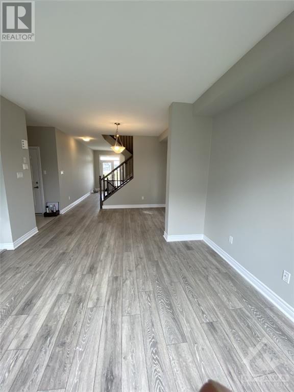 Listing 1355958 - Large Photo # 4