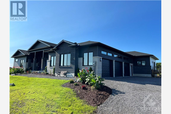105 MAPLESTONE DRIVE, Kemptville