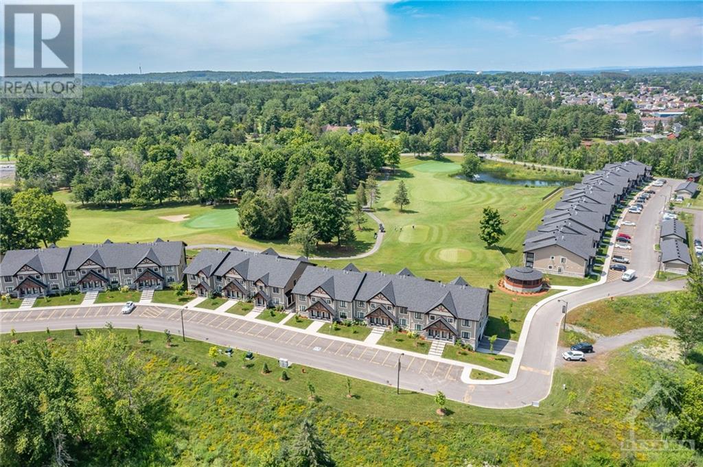 310 MONTEE OUTAOUAIS STREET UNIT#203, #203