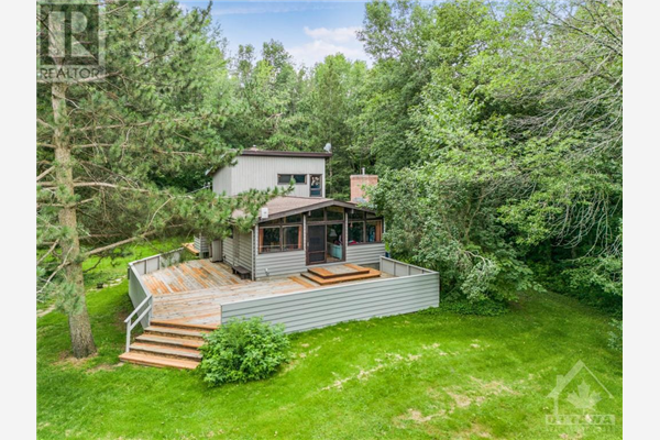 234 COUNTY ROAD 18 ROAD, Ste Anne De Prescott