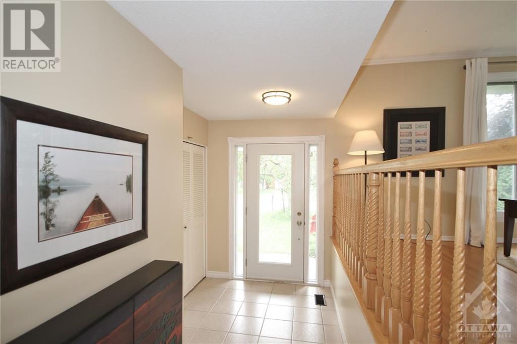7 LEETOM CRESCENT